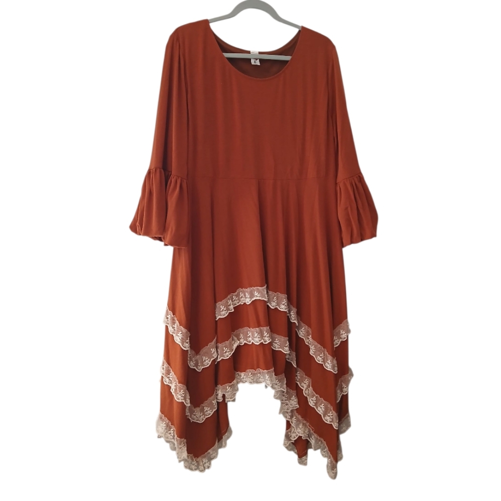Chic Asymmetrical Rust Dress with Lace Accents - Picture 2 of 5